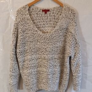 Size L Jennifer Lopez Speckled Cream Sweater.